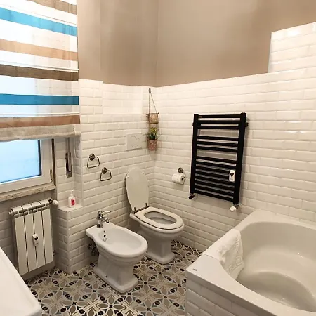 Luxury By Palazzo Senesi Διαμέρισμα *